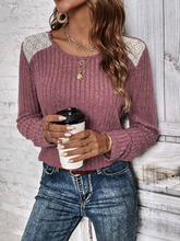 Cargar imagen en el visor de la galería, Women's Lace Long Sleeve Shirts Lightweight Fall Casual Crewneck Pullover T Shirt Tops