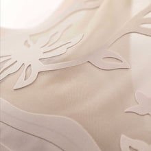 Cargar imagen en el visor de la galería, Women's Seamless Deep V Hollow Vest Bra