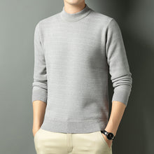 Cargar imagen en el visor de la galería, Men Autumn Winter New Solid Color Mock Neck Fleece Sweater