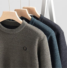 Cargar imagen en el visor de la galería, Men's Warm Cozy Lined Solid Color Premium Sweater