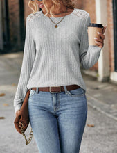 Cargar imagen en el visor de la galería, Women's Lace Long Sleeve Shirts Lightweight Fall Casual Crewneck Pullover T Shirt Tops