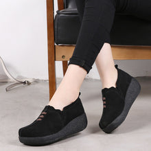 Cargar imagen en el visor de la galería, Round toe fly woven mesh thick sole ladies casual shoes