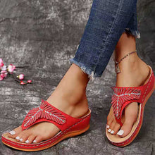 Cargar imagen en el visor de la galería, Flat lightweight rhinestone flip flops