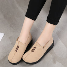 Cargar imagen en el visor de la galería, Round toe fly woven mesh thick sole ladies casual shoes