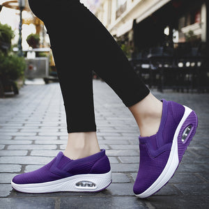 Flyweave Soft Sole Breathable Casual Sneakers