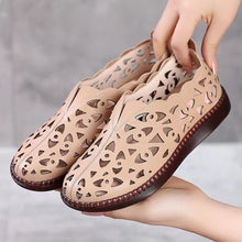 Load image into Gallery viewer, Breathable and comfortable mother&#39;s shoes with a soft and non-slip sole
