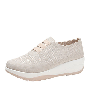 Soft-soled breathable fly-knit mesh women's shoes
