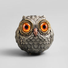 Cargar imagen en el visor de la galería, Grishay Lucky Owl
