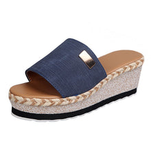 Cargar imagen en el visor de la galería, Women&#39;s summer new thick-soled wedge slippers
