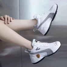 Load image into Gallery viewer, 【36-44】Zapatos casuales de moda del mismo estilo Zapatos deportivos de cuero PU para hombres y mujeres - España
