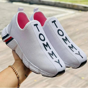 Women's round toe shallow mouth elastic fly knit sneakers