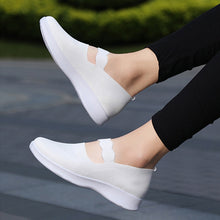 Load image into Gallery viewer, Women&#39;s low cut casual flat sneakers
