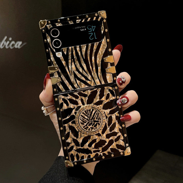 Leopard Print Ring Phone Case For Samsung Galaxy Z Flip 3 Flip 4