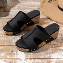 Load image into Gallery viewer, Women&#39;s clog stud sandals
