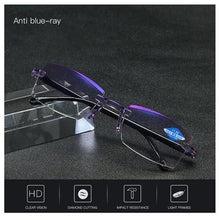 Cargar imagen en el visor de la galería, Sapphire High Hardness Anti Blue Light Intelligent Dual Focus Reading Glasses
