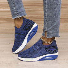 Load image into Gallery viewer, Women&#39;s low top fly woven casual sneakers
