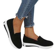 Cargar imagen en el visor de la galería, Women&#39;s Flyknit Flat Heel Round Toe Comfort Walking Shoes
